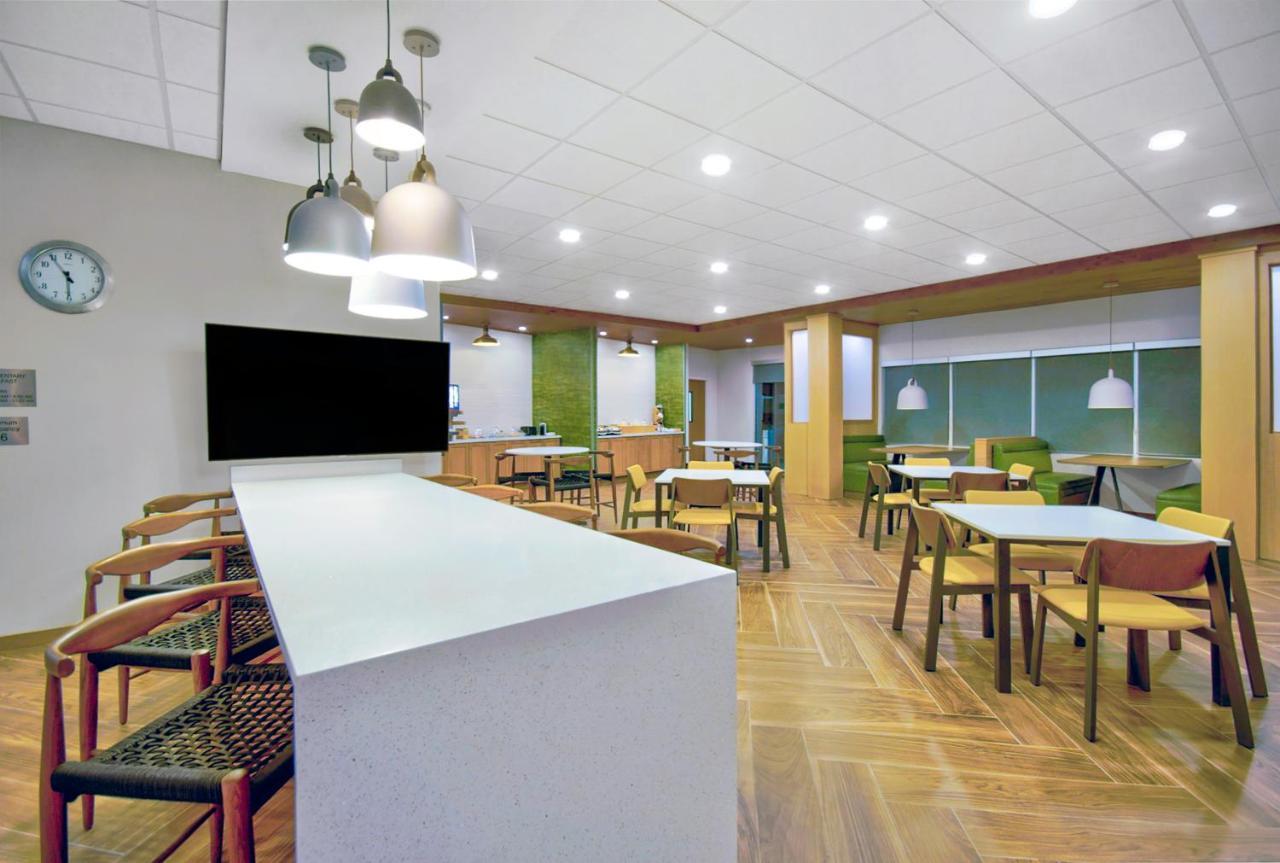 Fairfield By Marriott Inn & Suites Cincinnati North เวสต์เชสเตอร์ ภายนอก รูปภาพ