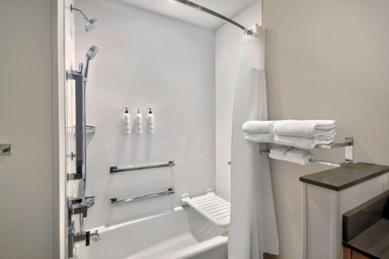 Fairfield By Marriott Inn & Suites Cincinnati North เวสต์เชสเตอร์ ภายนอก รูปภาพ